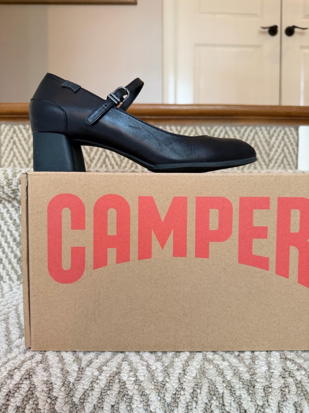 Camper Katie Leather Mary Jane Block Heel Pumps in black - EU 39